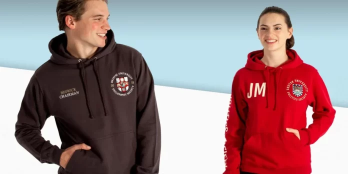 Tips & Tricks For How To Wear Hoodies & T-Shirts In The Summer